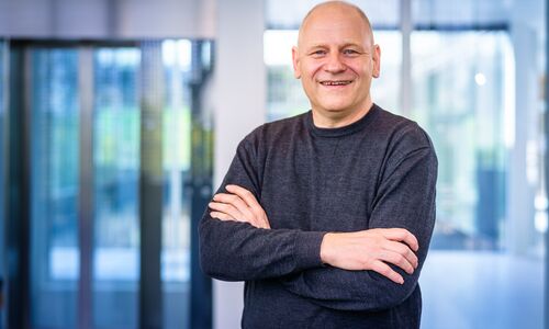 portrait photo of Prof. Thomas Mikolajick